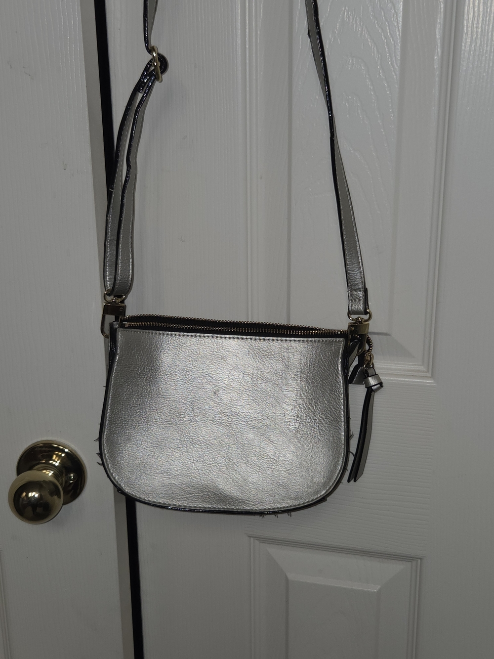Neiman Marcus Silver Crossbody Shoulder Bag - Sleek Metallic Everyday Style